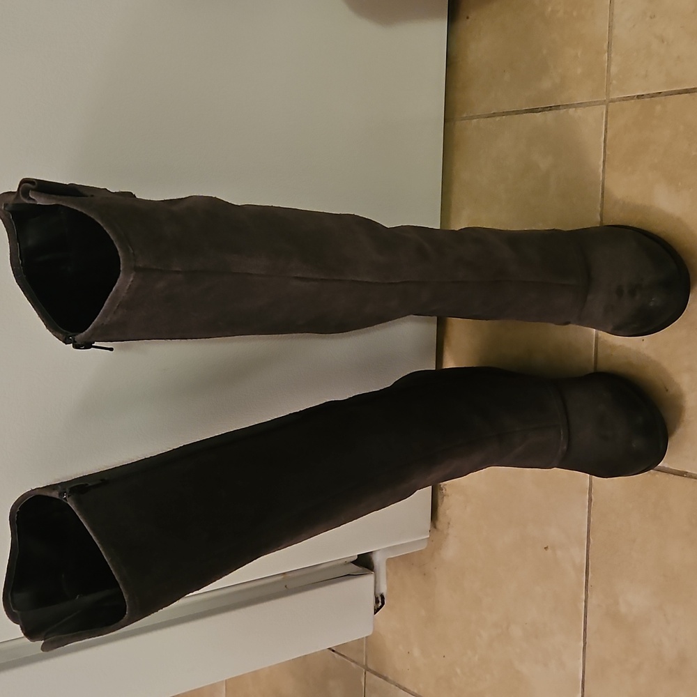 FERGIE LEDGER TOO GRAPHITE KNEE HIGH SUEDE BOOTS SIZE 9M